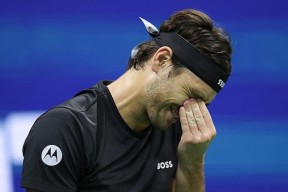 九游体育-关于德约科维奇遭遇五连败，RNG教练面临压力！的信息