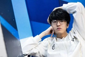 九游-Faker迎来三赛季高光表现，FPX球迷沸腾！的简单介绍