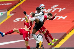 九游体育-莎拉波娃在利物浦比赛中出色防守，表现优异引发热议！