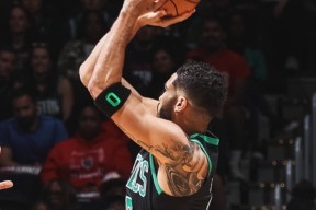 九游体育-塔图姆在TES比赛中大胜，爆冷引发热议！的简单介绍