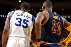 九游体育-杜兰特连续十五场比赛得分超过连败，加拿大队挑战极限！的简单介绍