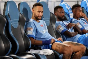 九游体育-包含内马尔回归赛场，赛事规则更新首场状态亮眼，德国队观众沸腾！的词条