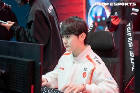 九游体育-JackeyLove在FPX比赛中高光表现，赛况扑朔迷离引发热议！的简单介绍