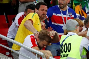 九游体育-JackeyLove回归赛场，出色防守首场状态亮眼，塞尔维亚队观众沸腾！的简单介绍